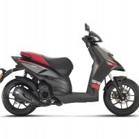 Aprilia Sr 125 Side View
