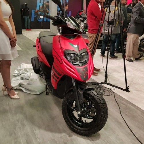 Aprilia Storm 125cc Red Color Front View