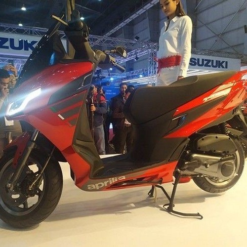 Aprilia Sxr 160 Front Side Look
