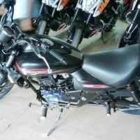 Bajaj Avenger Street Spy Picture Tank