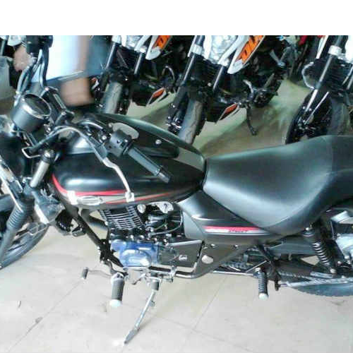 Bajaj Avenger Street Spy Picture Tank