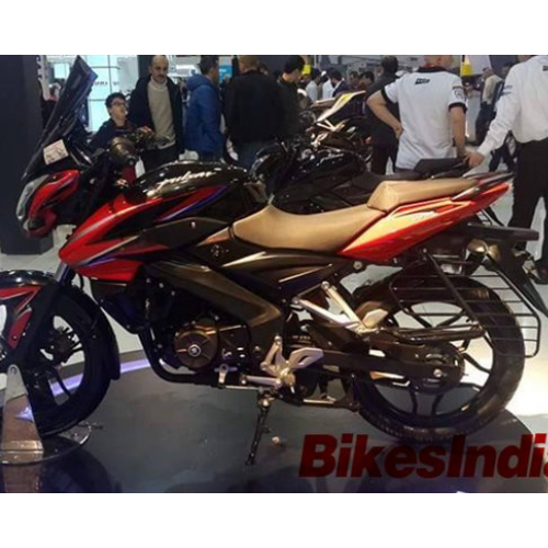Bajaj Pulsar 150ns Side View Red Black