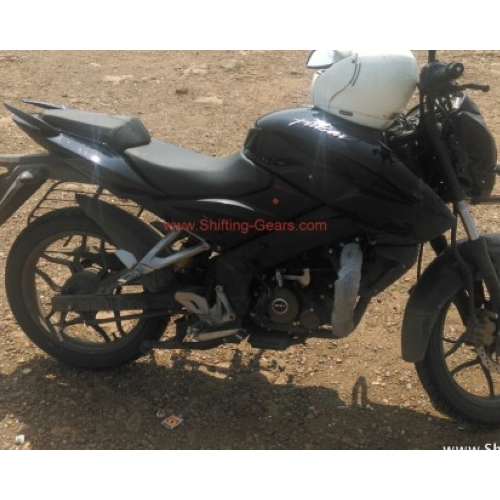 Bajaj Pulsar 160 Side View