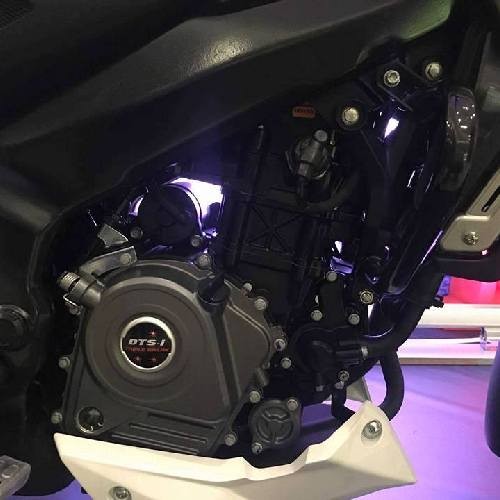 Bajaj Pulsar 200ns Engine Right