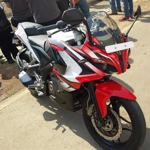 Bajaj Pulsar 200 Ss Abs Front View