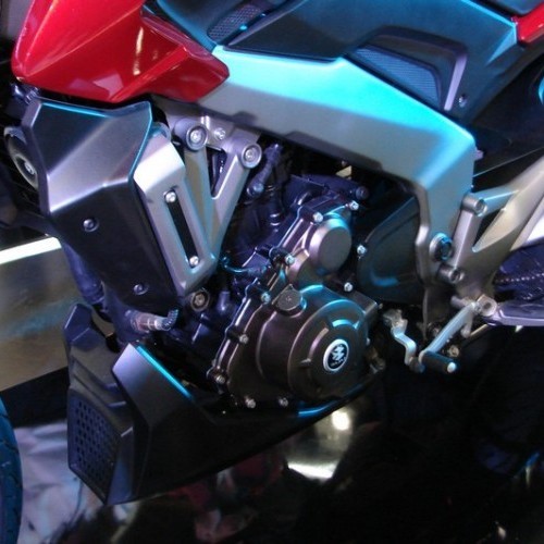 Bajaj Pulsar 400 Cs 16