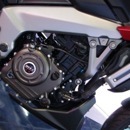 Bajaj Pulsar 400cs 29