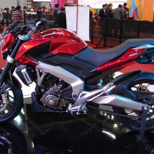 Bajaj Pulsar 400cs 34