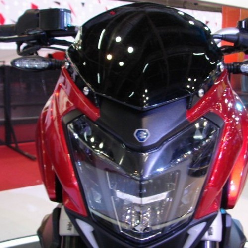 Bajaj Pulsar 400cs 37