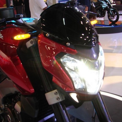 Bajaj Pulsar 400cs 42