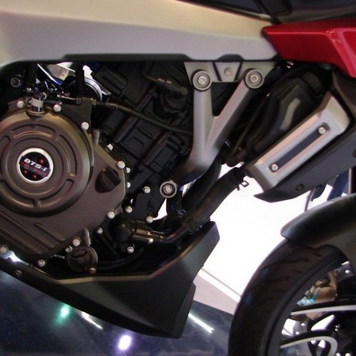 Bajaj Pulsar 400cs 45