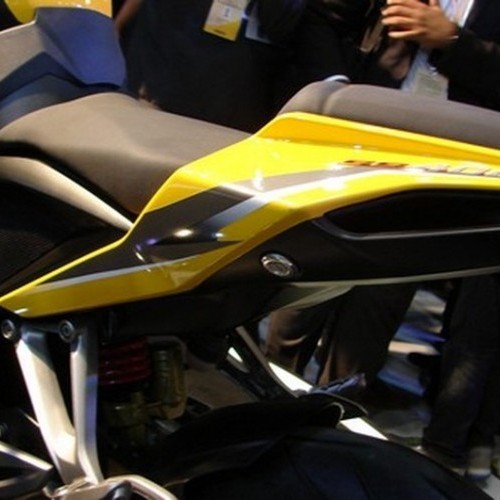 Bajaj Pulsar 400 Ss 07