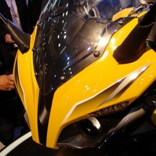 Bajaj Pulsar 400 Ss 12