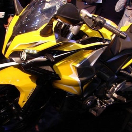 Bajaj Pulsar 400 Ss 13