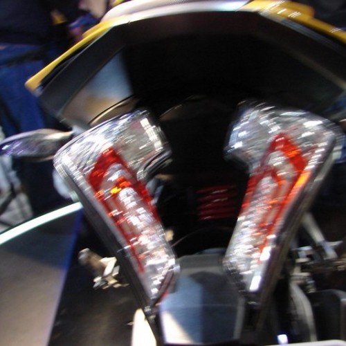 Bajaj Pulsar 400 Ss 25