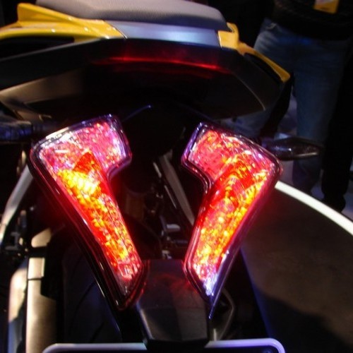 Bajaj Pulsar 400 Ss 30