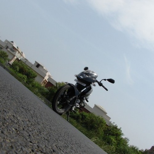Bajaj Pulsar180 2