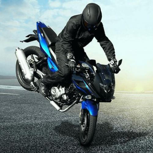 Bajaj Pulsar220cc Test Drive 01