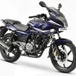 2017 Bajaj Pulsar 220 Quarter View Right