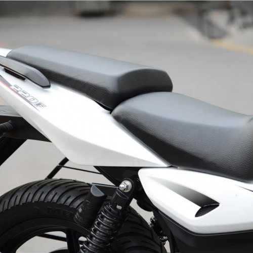 Bajaj Pulsar220dtsi 11