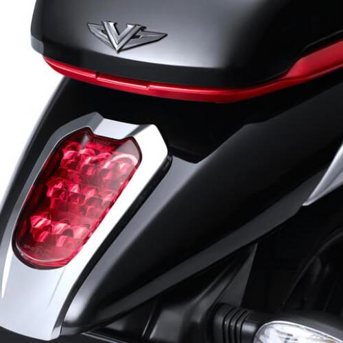 Bajaj V15 Vikrant Bike Classic Led Tail Lamp