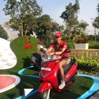 Hero Duet Scooter Launch Picture With Girl