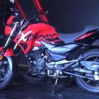 Xtreme 200r Side View