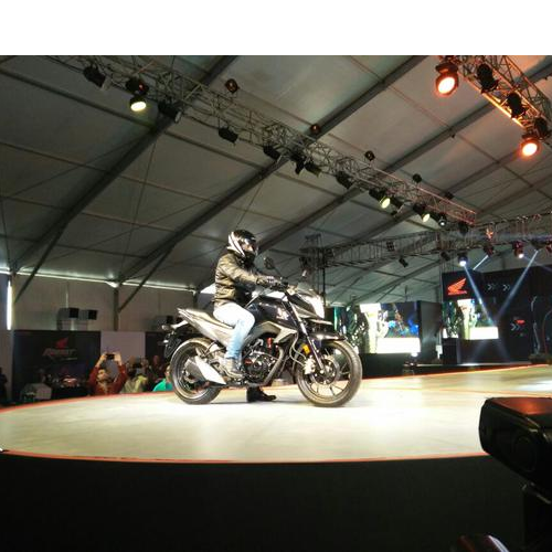 Honda Cb Hornet 160 Launch 1