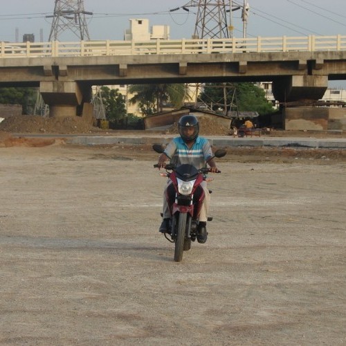 Hondamotorcycle Cbunicorndazzler 133