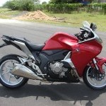 Honda Vfr1200f 11