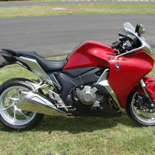 Honda Vfr1200f 40