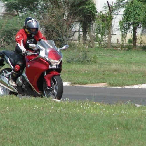 Honda Vfr1200f 71