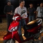 Mahindra Gusto Side View