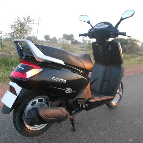 Mahindra Gusto Test Drive Picture 14