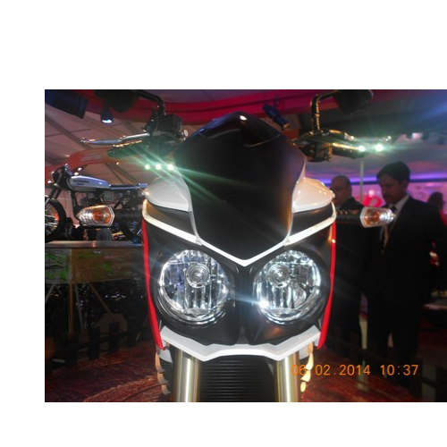 Mahindra Mojo 300cc 06