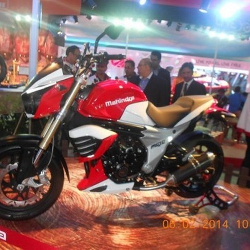 Mahindra Mojo 25
