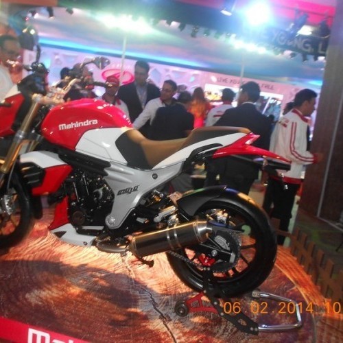 Mahindra Mojo 54