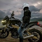 Mahindra Mojo Bike Test Drive Picture Light Night View