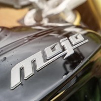 Mahindra Mojo Bike Test Drive Picture Tank