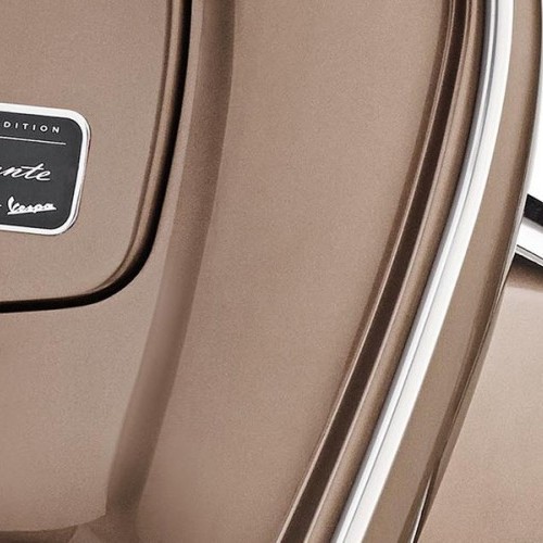Vespa Elegante Limited Edition Badge