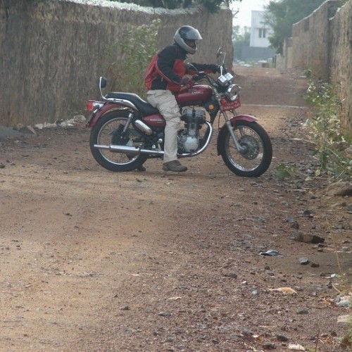 Royalenfield Thunderbirdtwinspark 14