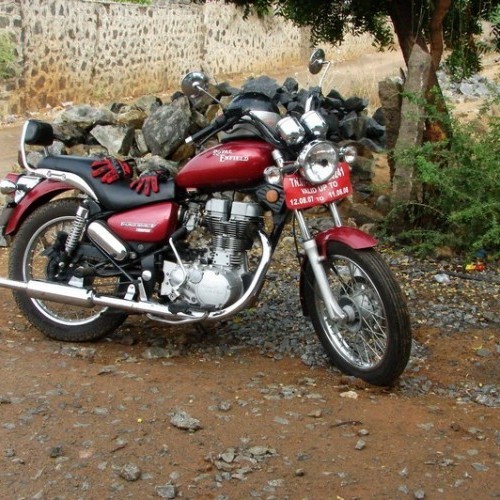 Royalenfield Thunderbirdtwinspark 17