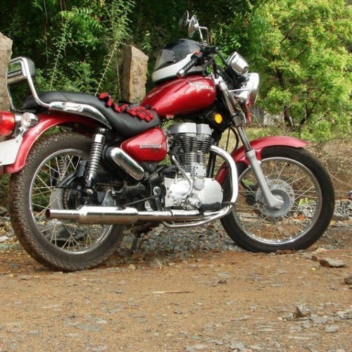 Royalenfield Thunderbirdtwinspark 18