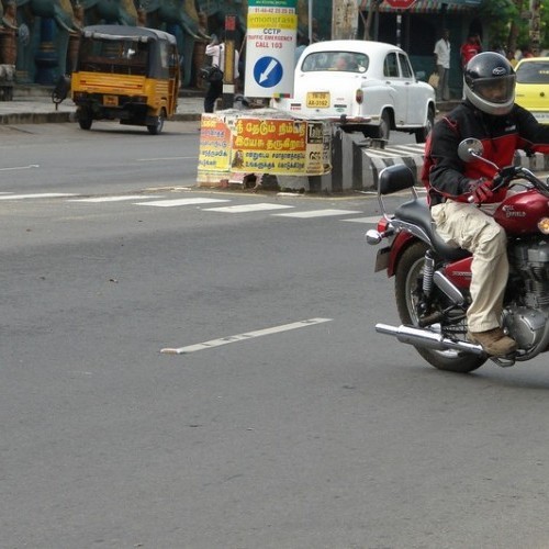 Royalenfield Thunderbirdtwinspark 32