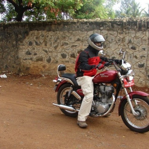 Royalenfield Thunderbirdtwinspark 9