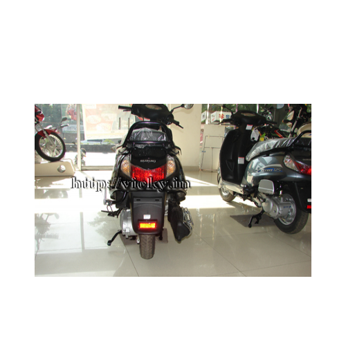 Suzuki Access 125cc Xtp Rear View