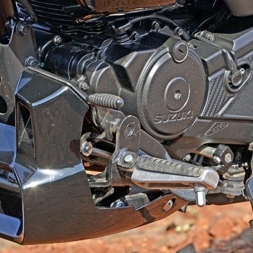 Suzuki Intruder Engine
