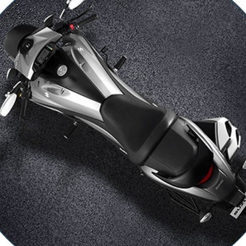 Suzuki Intruder Full View