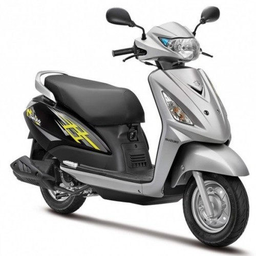 2015 Suzuki Swish Quarter View