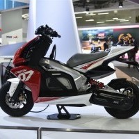 Tvs Creon Electric Scooter Side Profile